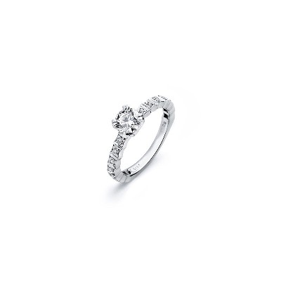 结婚求婚群镶钻石戒指
